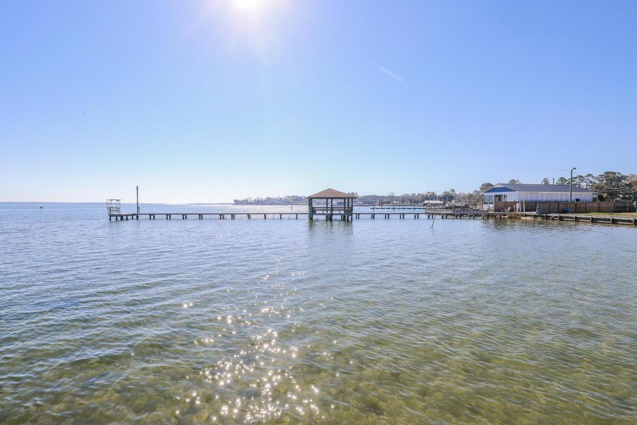 Spacious Home With Waterfront View-Welcome Pets Sneads Ferry Exterior photo