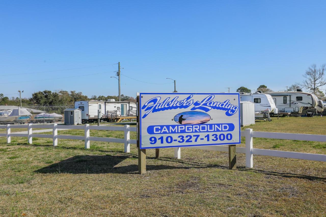Spacious Home With Waterfront View-Welcome Pets Sneads Ferry Exterior photo